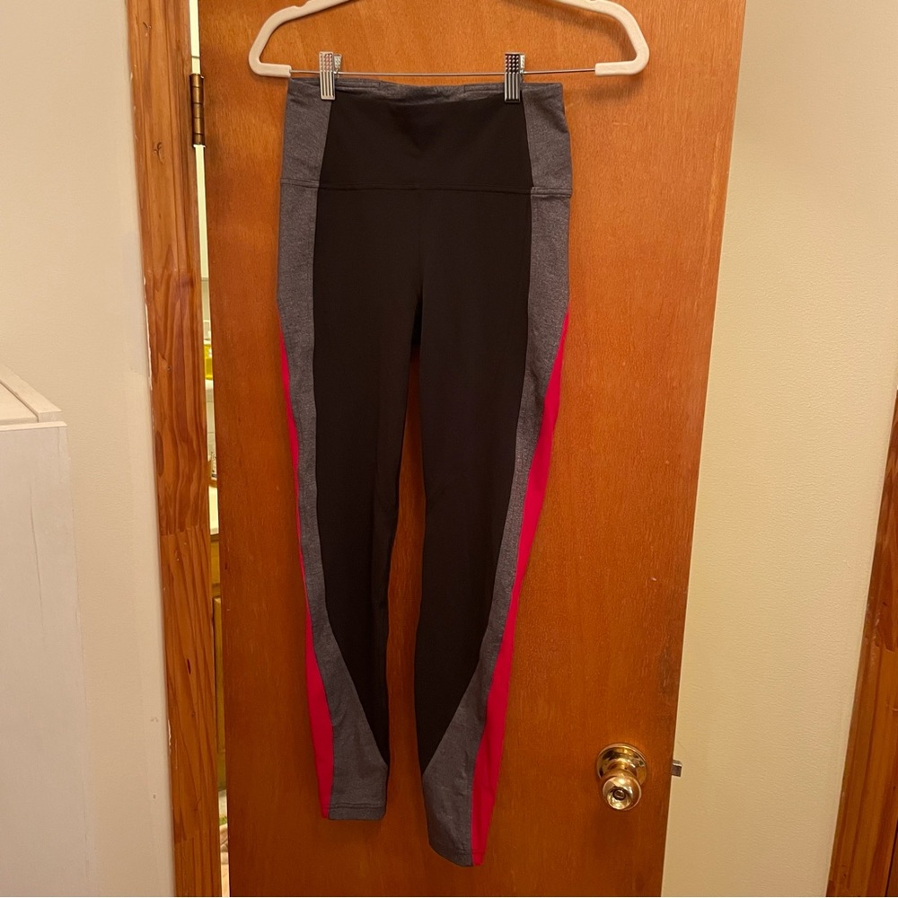 LULULEMON Wunder Under Leggings Black/Grey/Pink (NWOT)